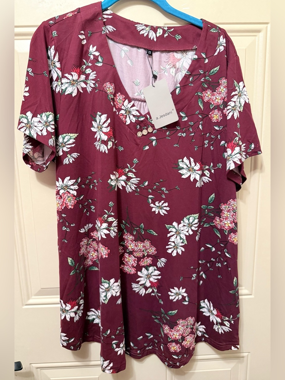 A. Jesdani Pullover Burgundy Floral V-Neck Top Size 2X